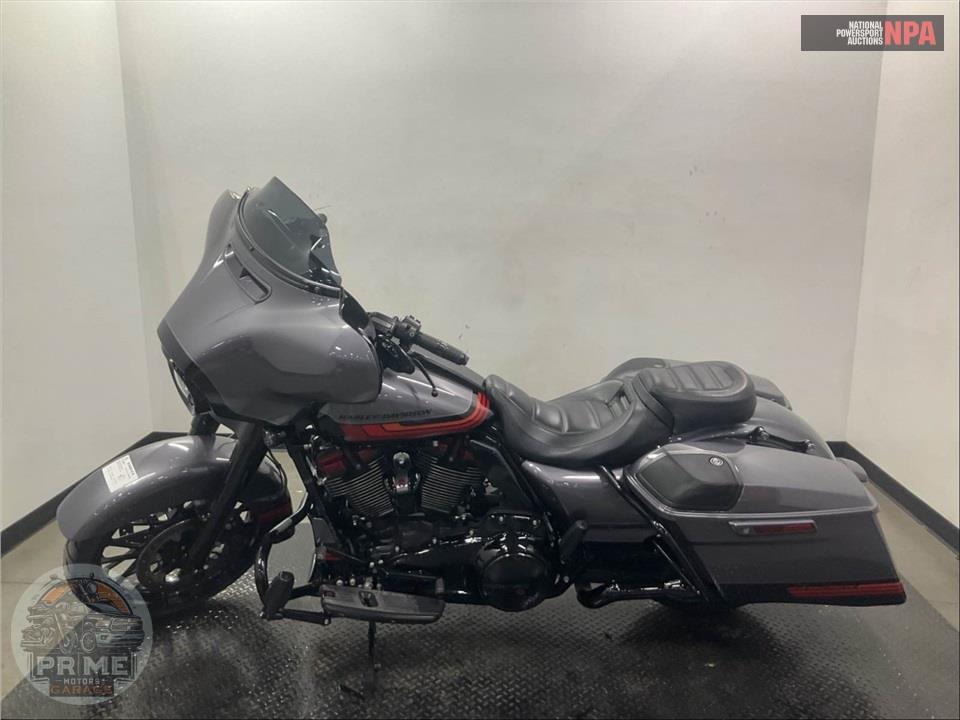 2020 Harley-Davidson FLHXSE CVO STREET GLIDE — фото 3