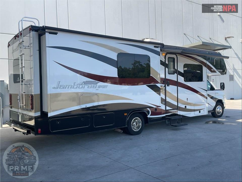 2015 Jamboree M-31D FORD E450 6.8 LITER - SPORT SERIES — фото 3