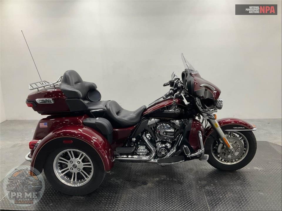 2014 Harley-Davidson FLHTCUTG TRIGLIDE ULTRA CLASSIC — фото 1