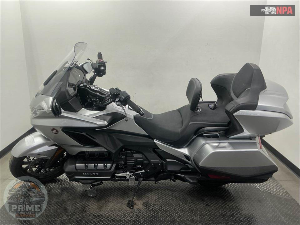 2025 Honda GOLD WING TOUR 50TH ANNIVERSARY — фото 3