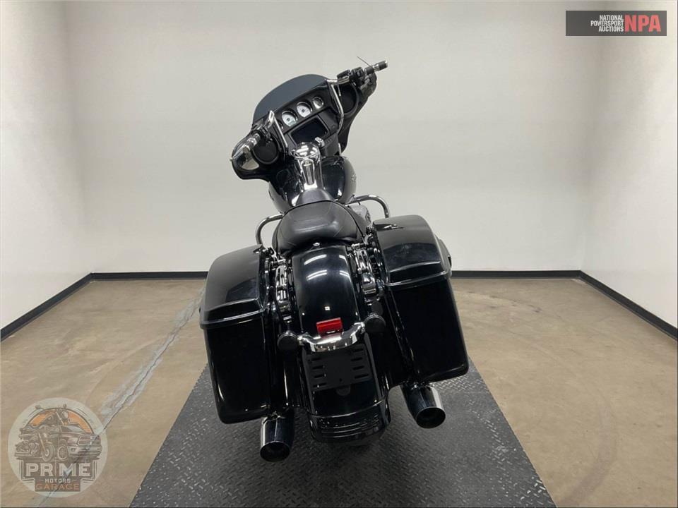 2019 Harley-Davidson FLHX STREET GLIDE — фото 4