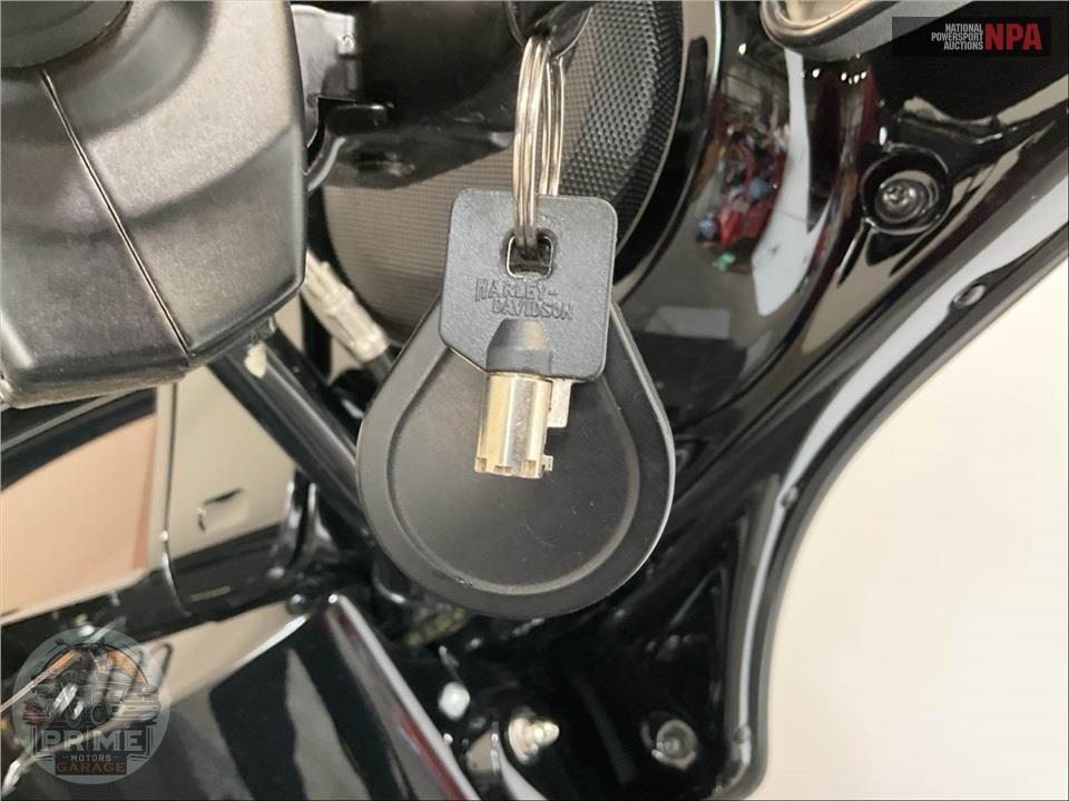 2022 Harley-Davidson FLHXS STREET GLIDE SPECIAL — фото 10