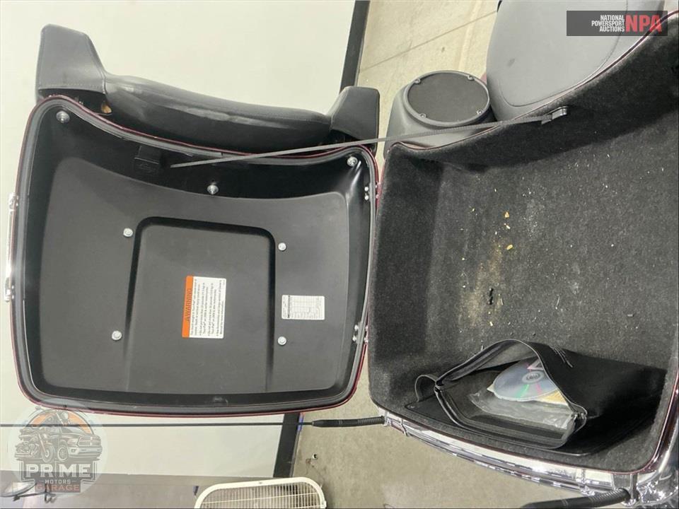 2014 Harley-Davidson FLHTK ELECTRA GLIDE ULTRA LIMITED — фото 28