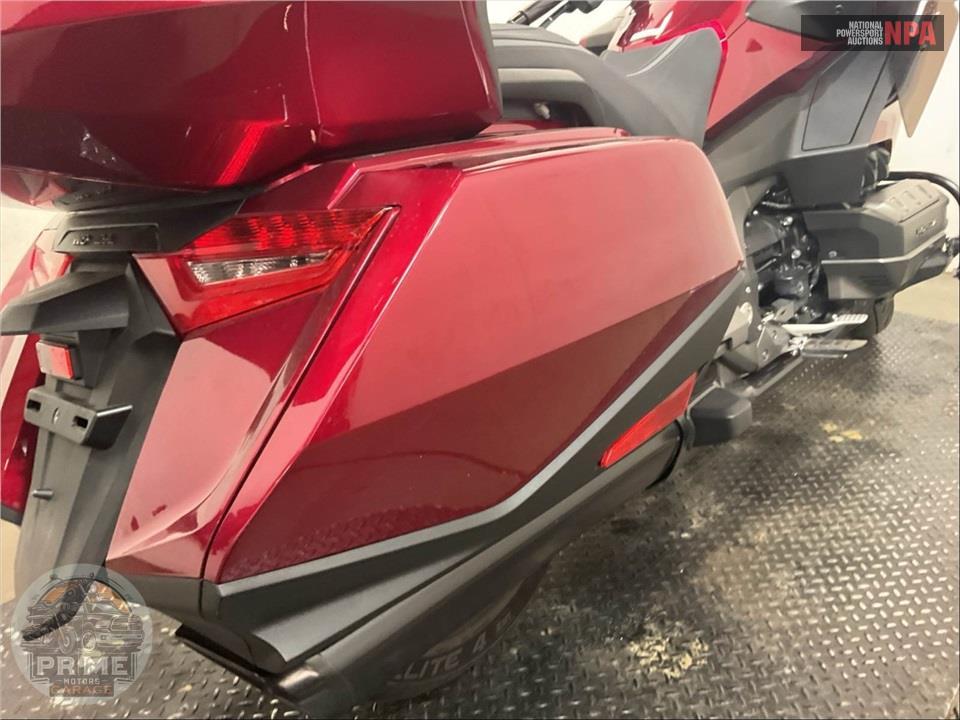 2018 Honda GL1800B GOLDWING — фото 17