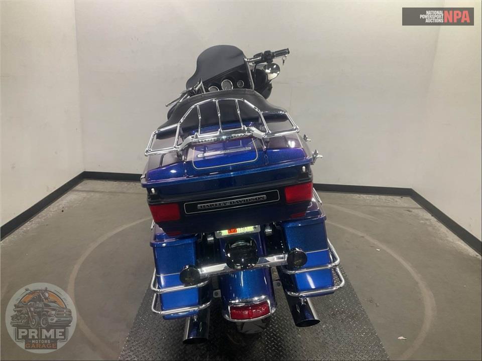2009 Harley-Davidson FLHTCU ULTRA CLASSIC ELECTRA GLIDE — фото 4