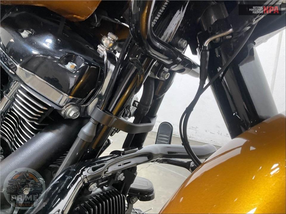 2023 Harley-Davidson FLTRXS ROAD GLIDE SPECIAL — фото 13
