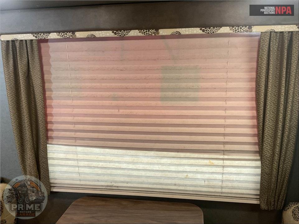2017 Keystone Rv M-29 BH - SPRINTER CAMPFIRE EDITION SERIES — фото 32
