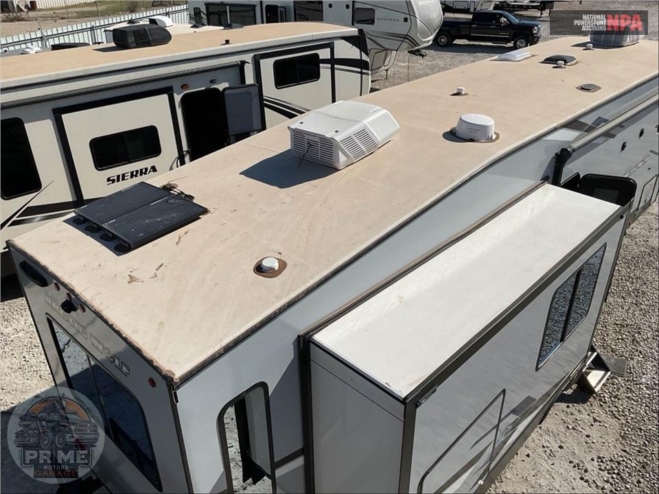 2023 Cherokee By Forest River M-3660SUITE - ARCTIC WOLF FIFTH WHEEL SERIES — фото 26