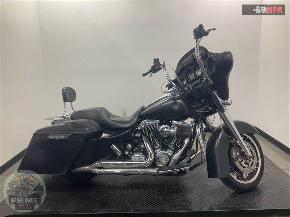 2011 HARLEY-DAVIDSON FLHX STREET GLIDE