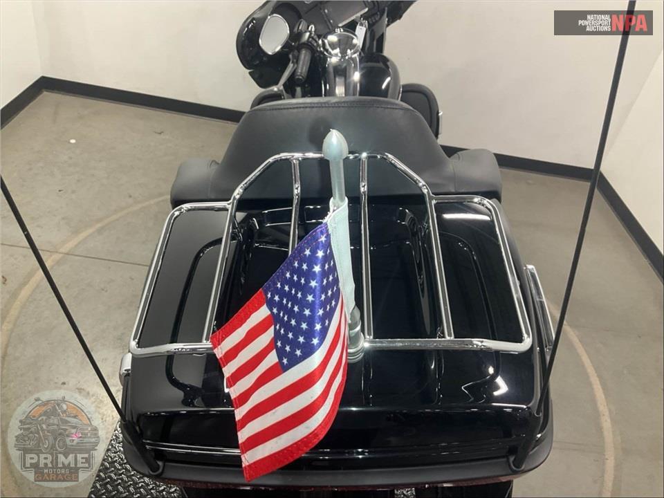 2015 Harley-Davidson FLHTK ELECTRA GLIDE ULTRA LIMITED — фото 27