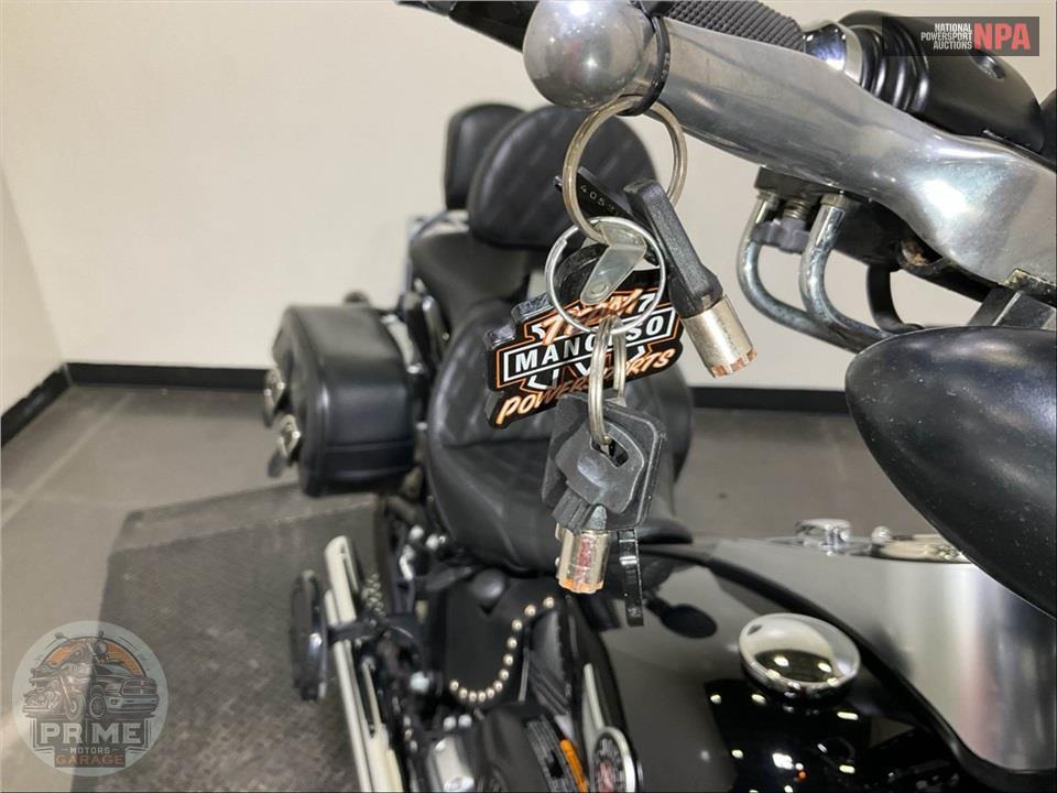 2010 Harley-Davidson FLSTFB FAT BOY LO — фото 11