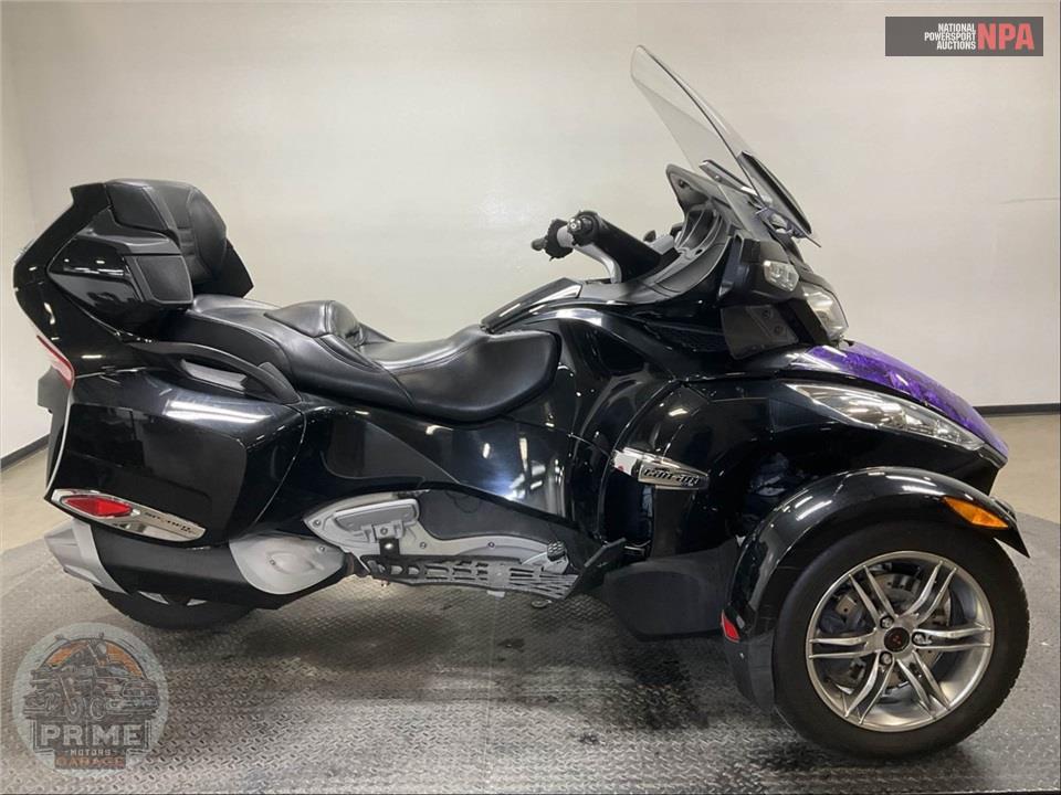 2011 Can-Am SPYDER RT-S SE5 — фото 1