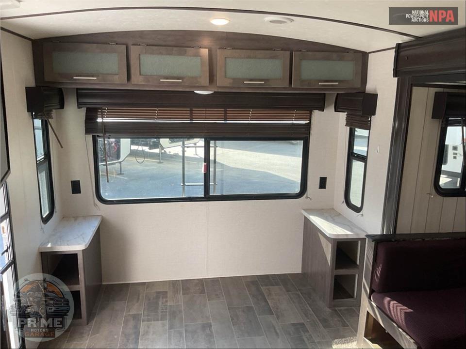 2019 Crossroads Rv M-259 RL - SUNSET TRAIL SUPER LITE SERIES — фото 8