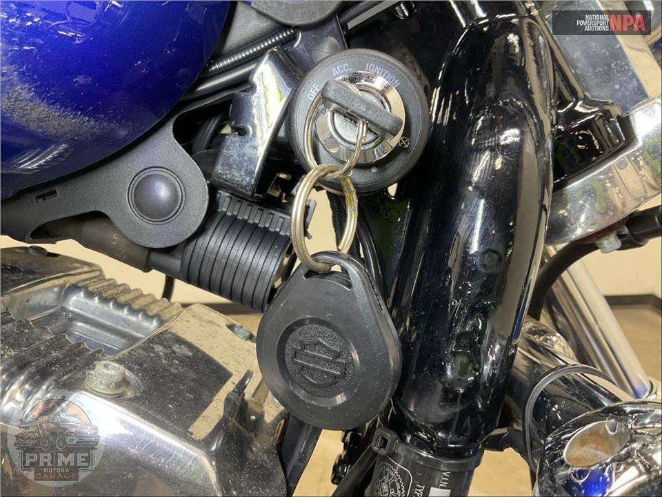 2009 Harley-Davidson XL883C — фото 12