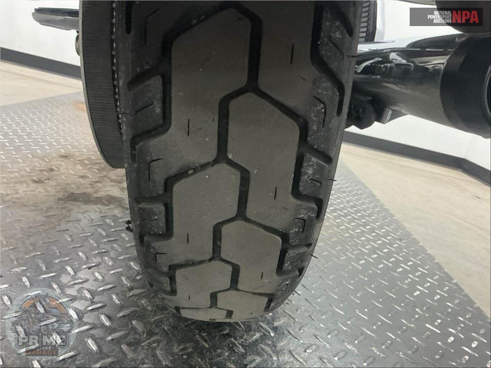 2019 Harley-Davidson FLDE DELUXE — фото 21