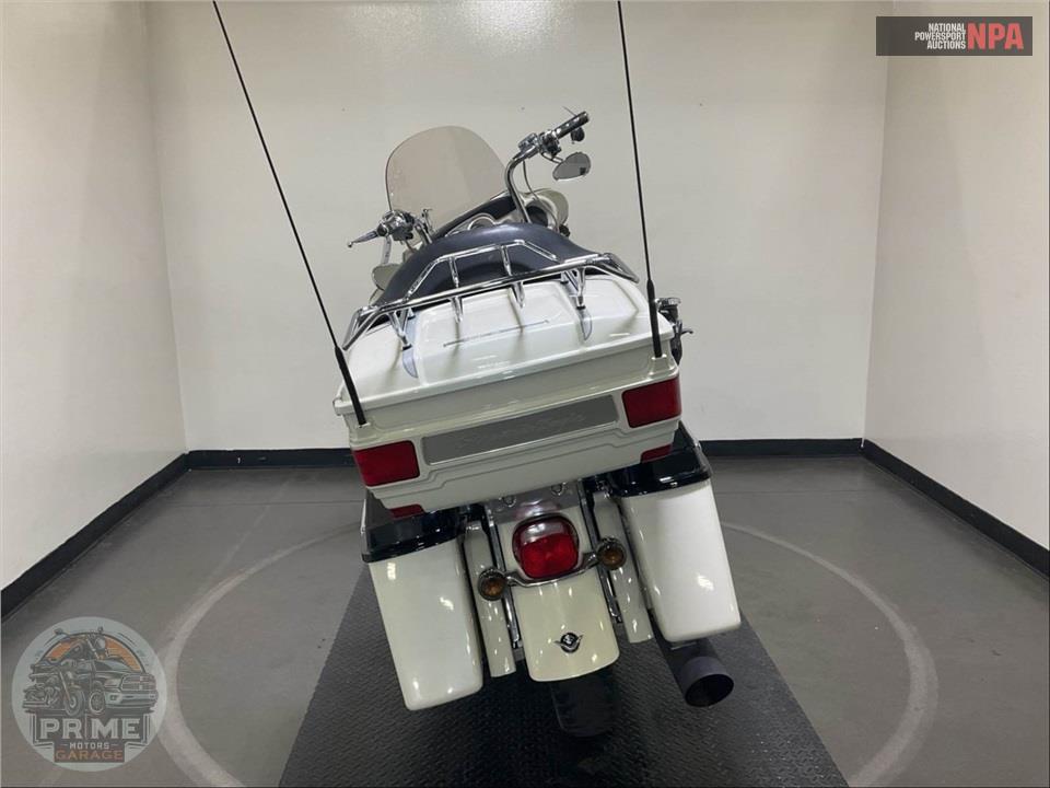 2008 Harley-Davidson FLHTCUSE3 — фото 4
