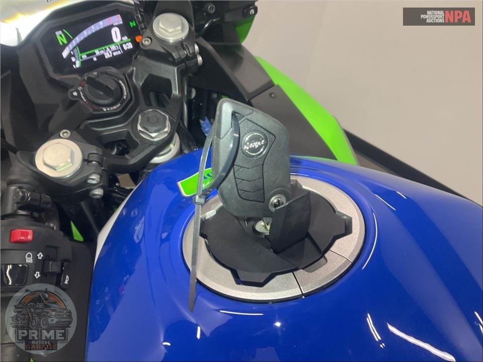 2024 Kawasaki EX500JRFBL NINJA 500 SE 40TH ANNIVERSARY — фото 11