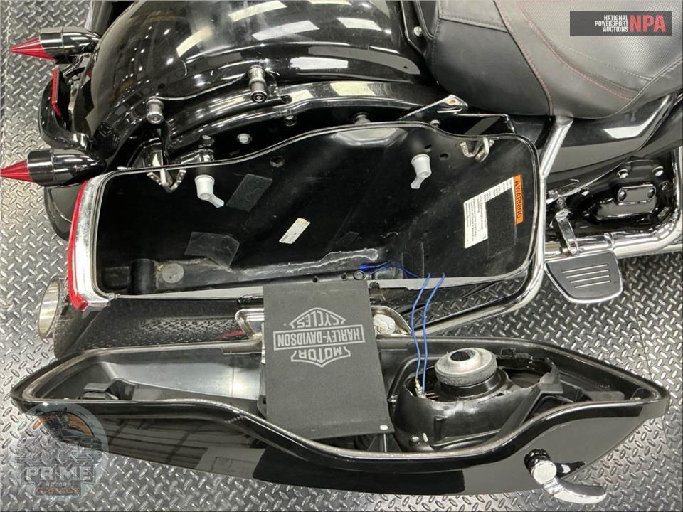 2021 Harley-Davidson FLHRXS ROAD KING SPECIAL — фото 38