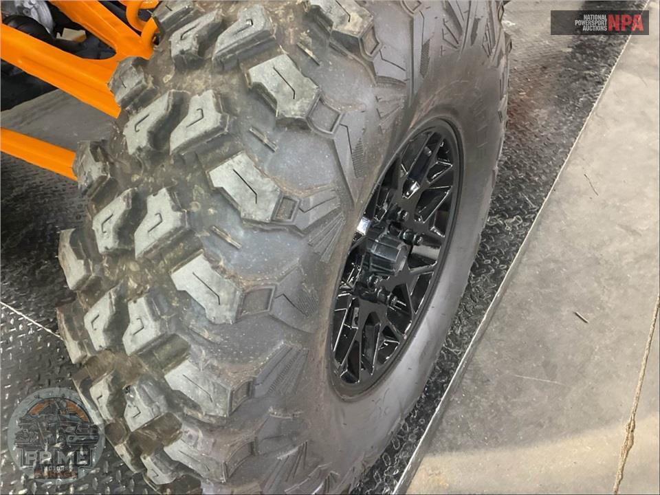 2025 Can-Am MAVERICK X3 RS TURBO RR — фото 17