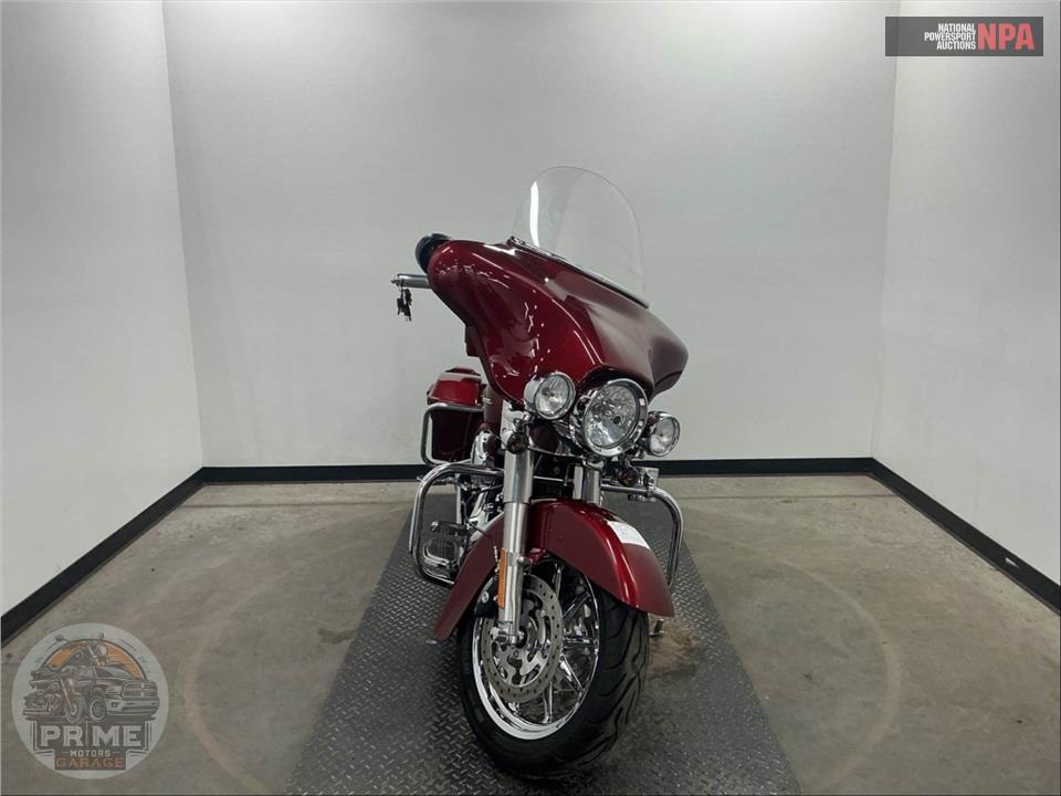 2009 Harley-Davidson FLHX STREET GLIDE — фото 2