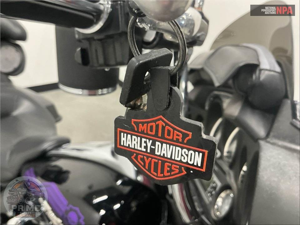 2009 Harley-Davidson FLHX STREET GLIDE — фото 11