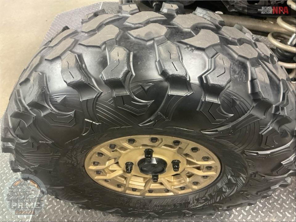 2024 Can-Am MAVERICK X3 X RS TURBO RR WITH SMART-SHOX — фото 25