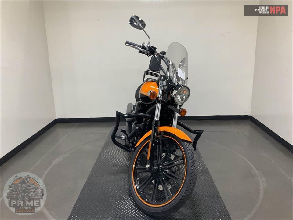 2021 Kawasaki VN900CMFAL VULCAN 900 CUSTOM — фото 2