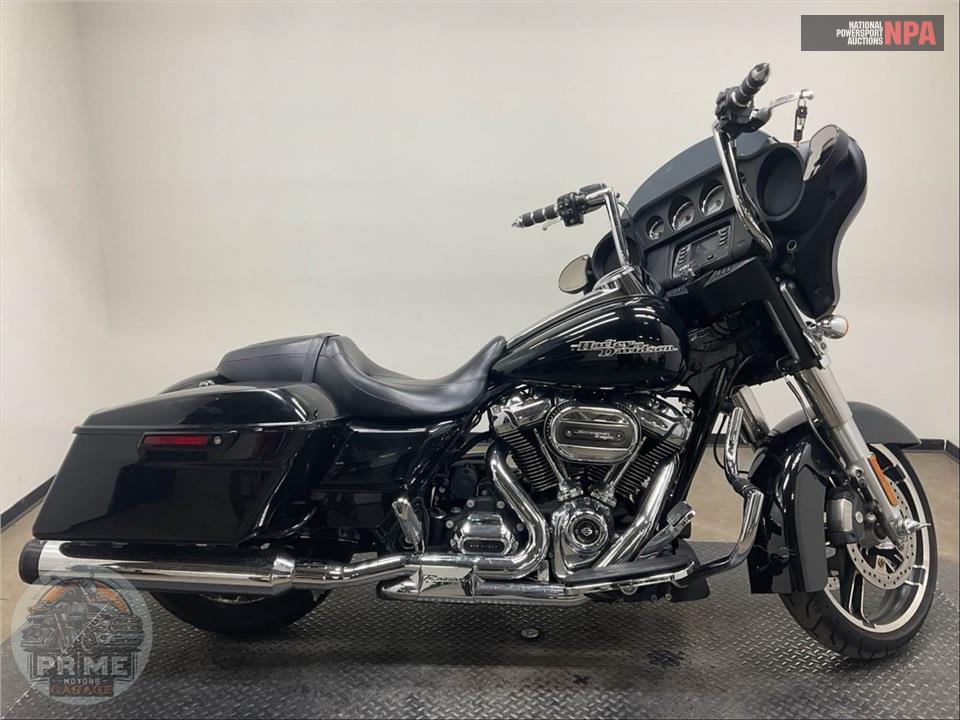 2017 Harley-Davidson FLHX STREET GLIDE — фото 1