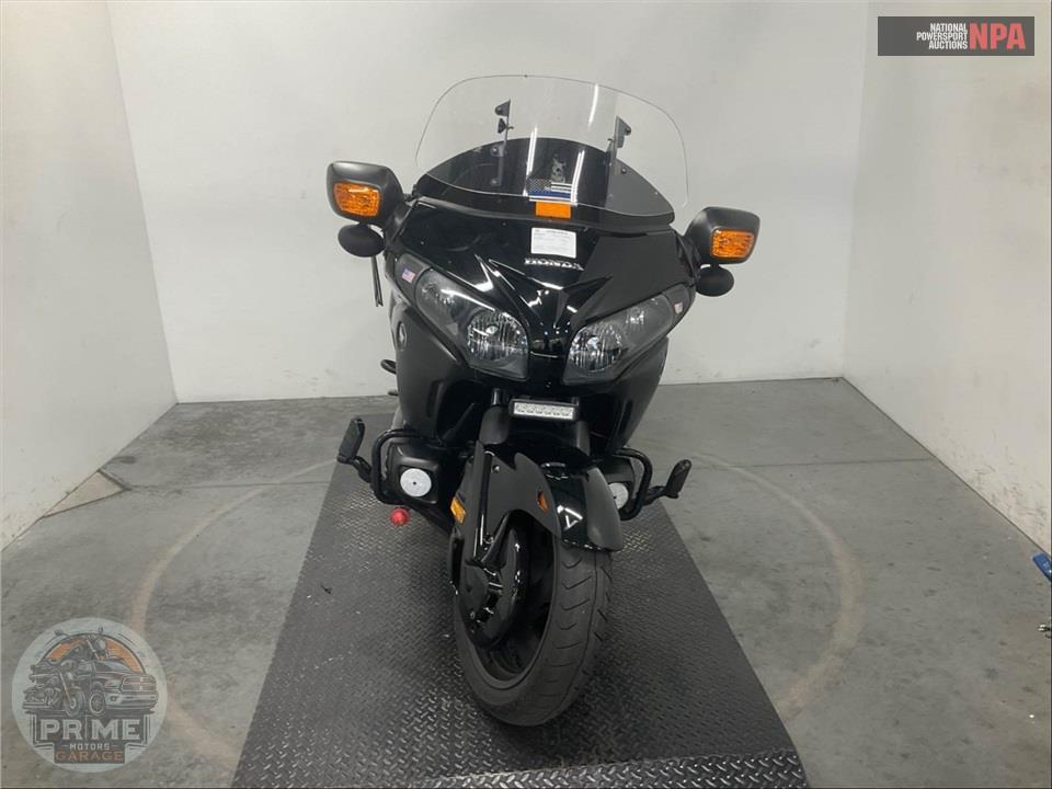 2013 Honda GL1800BD GOLDWING F6B — фото 2