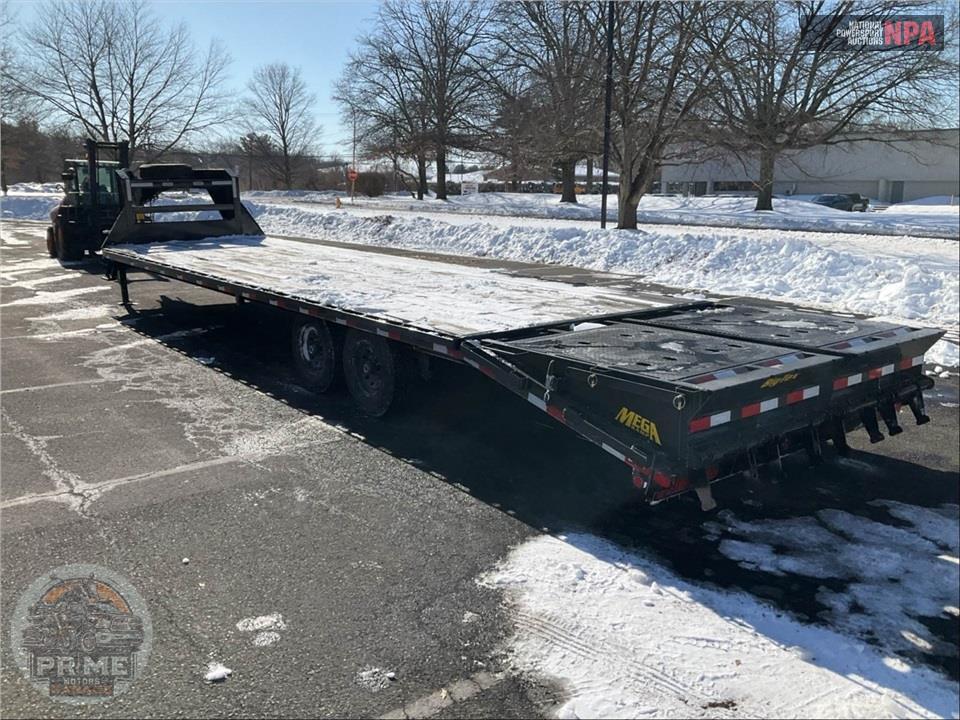 2025 Big Tex Trailers 14GN-30D5A-MRBK — фото 3