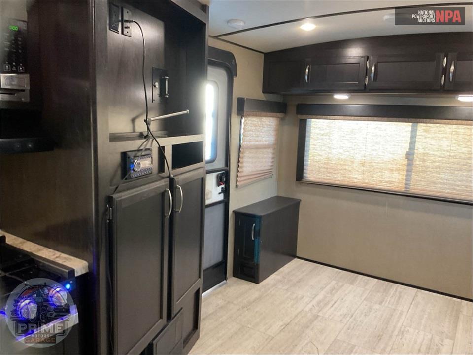 2019 Grand Design Recreational Vehicles M-2500RL IMAGINE SERIES — фото 8