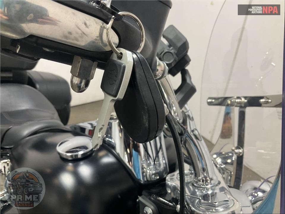 2018 Harley-Davidson FLDE DELUXE — фото 10