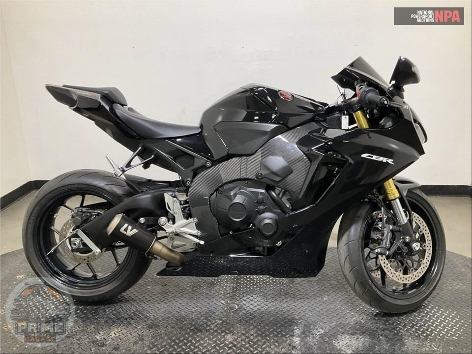 2023 Honda CBR1000RR — фото 1
