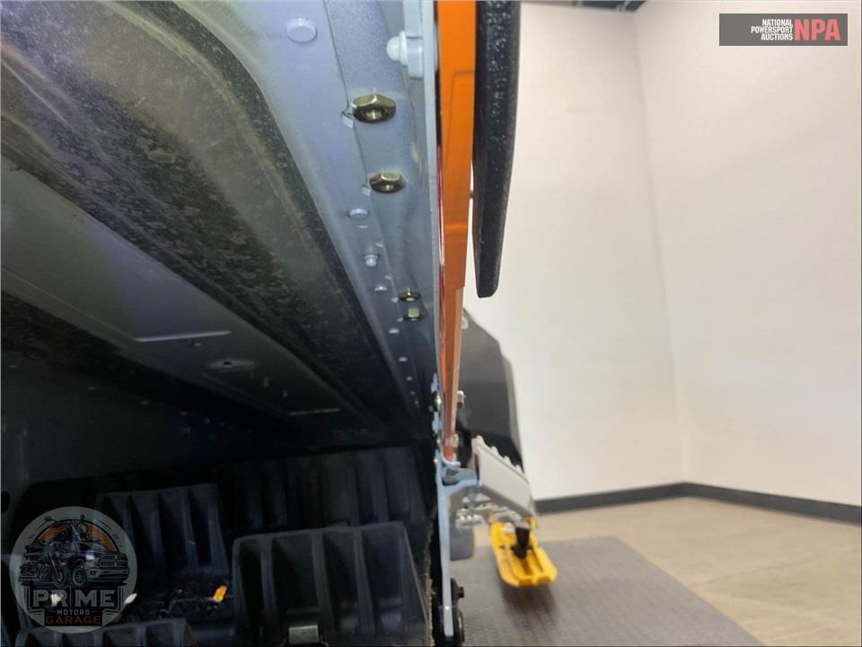 2023 Ski-Doo Summit Edge 154 850 E-TEC PowderMax Light FlexEdge 2.5" SHOT — фото 24