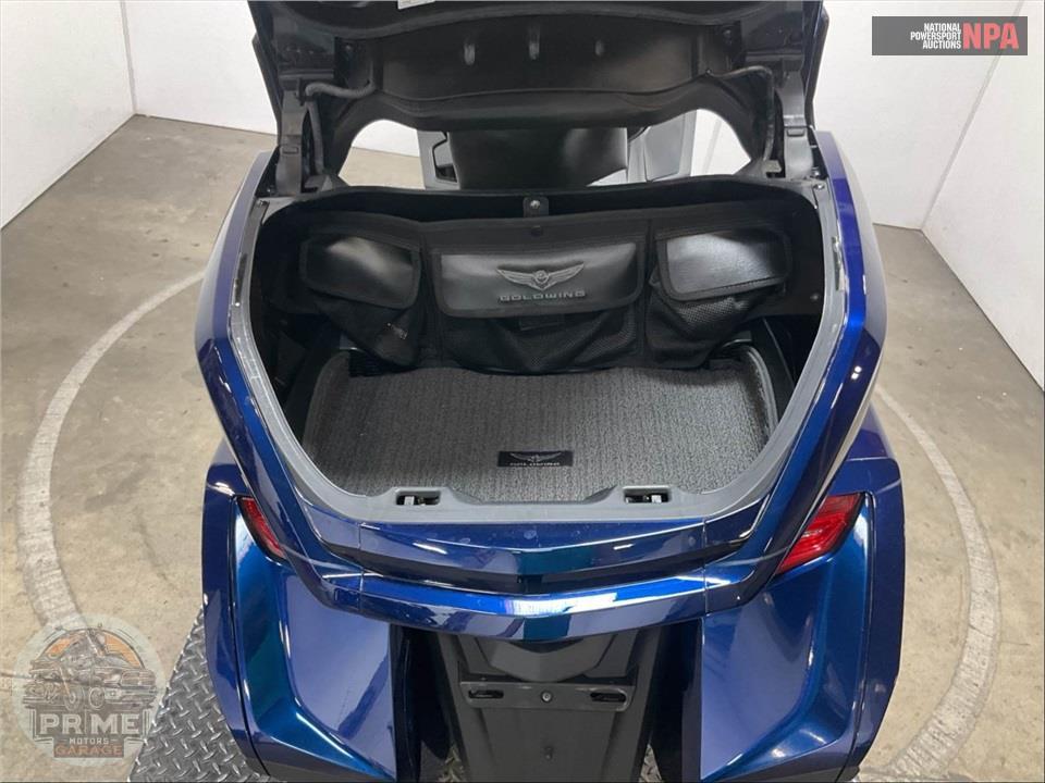 2018 Honda GL1800D GOLDWING TOUR DCT (BLUE) — фото 20