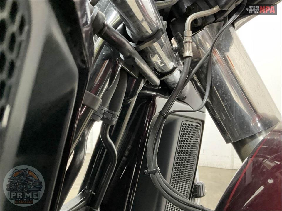 2014 Harley-Davidson FLHTK ELECTRA GLIDE ULTRA LIMITED — фото 12
