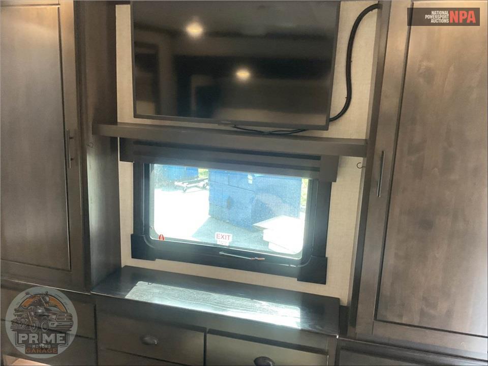 2021 Redwood Rv M-4001 LK - FIFTH WHEEL SERIES — фото 15