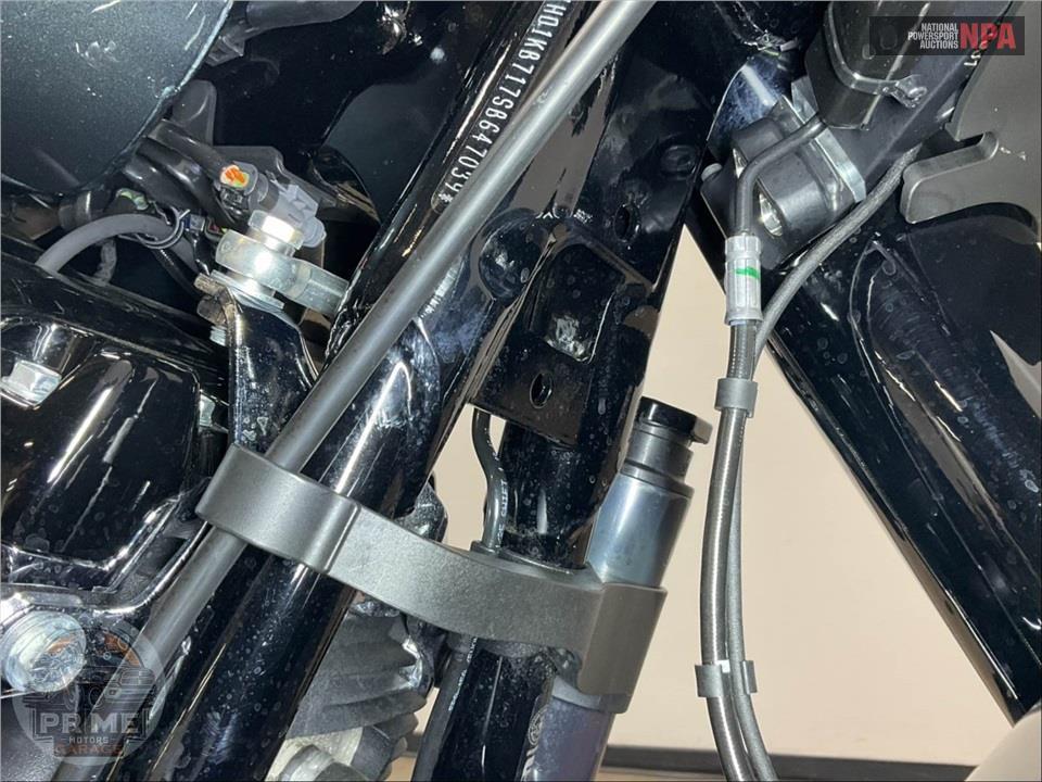 2025 Harley-Davidson FLHX STREET GLIDE — фото 12