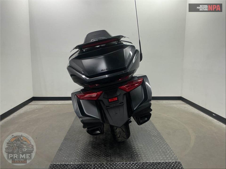 2022 Honda GL1800D GOLDWING TOUR DCT — фото 4