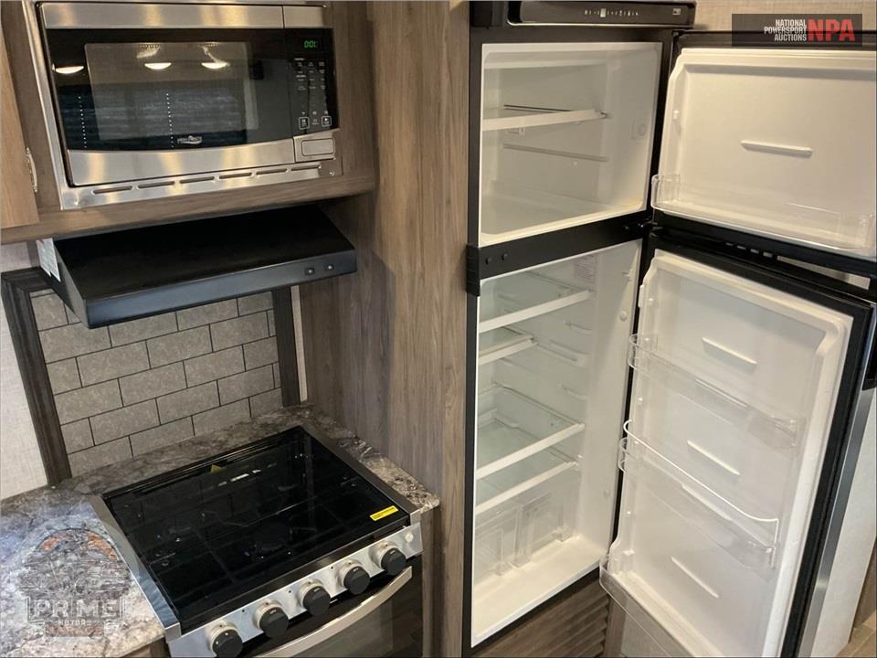 2021 Crossroads Rv M-328 SB ZINGER SERIES — фото 17