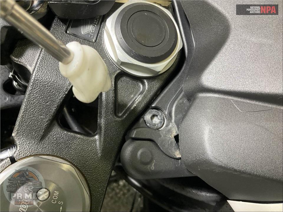2025 Honda CBR1000RR — фото 11