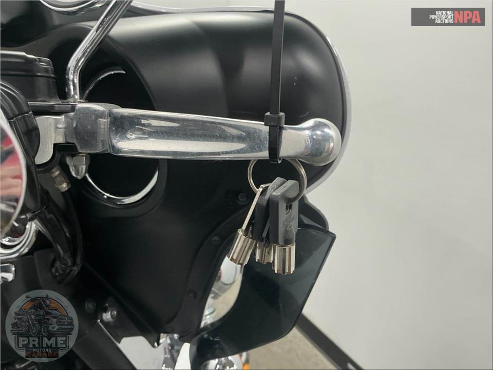 2012 Harley-Davidson FLHTCU UL CLSC EL GLIDE — фото 10