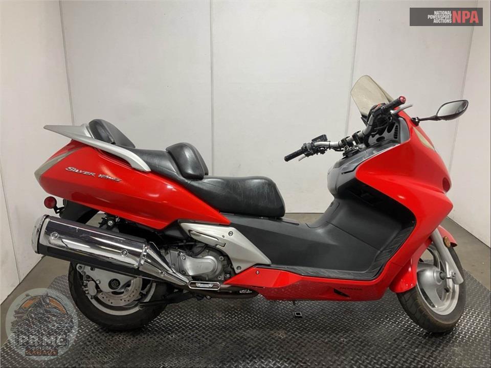 2004 Honda FSC6004 SILVER WING — фото 1