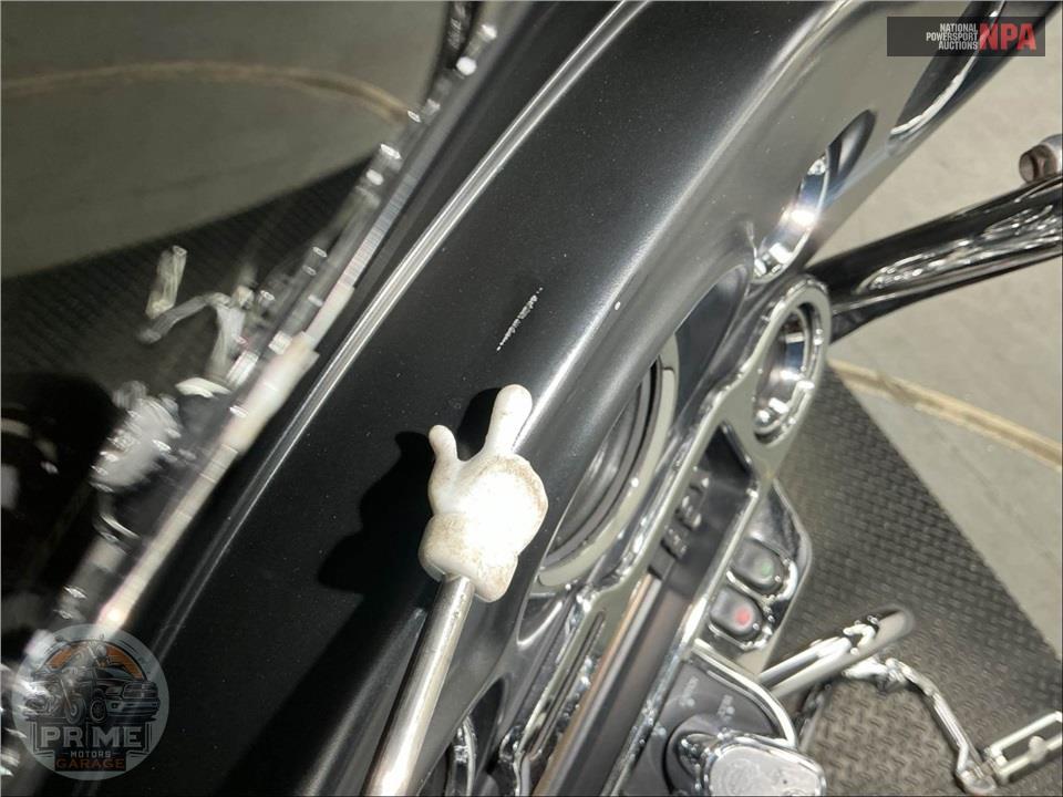 2011 Harley-Davidson FLHTC ELECTRA GLIDE CLSC — фото 28