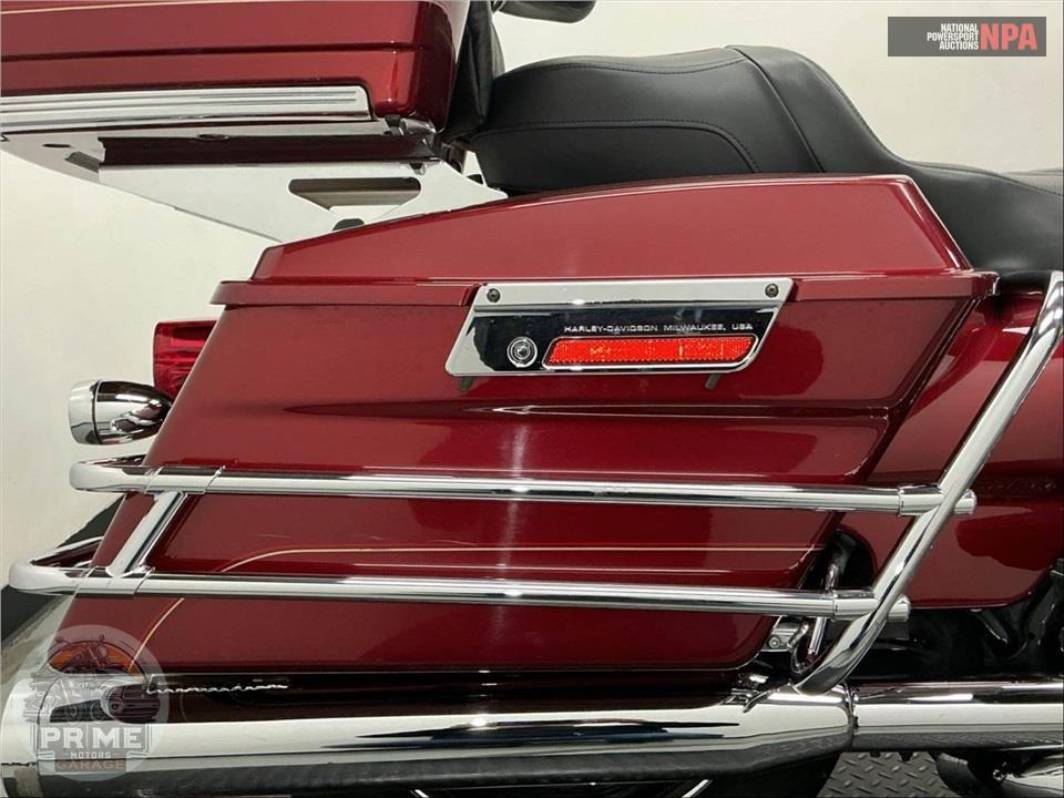 2010 Harley-Davidson FLHTC ELECTRA GLIDE CLASSIC — фото 36