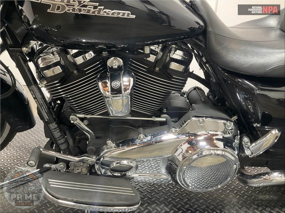 2020 Harley-Davidson FLHX STREET GLIDE — фото 7