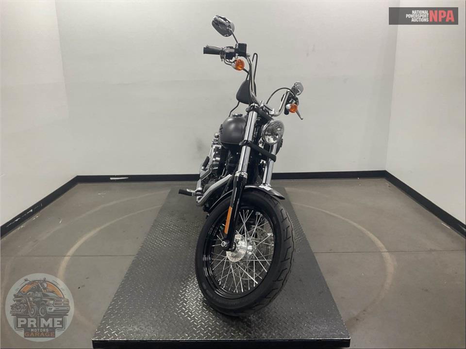 2017 Harley-Davidson FXDB STREET BOB — фото 2