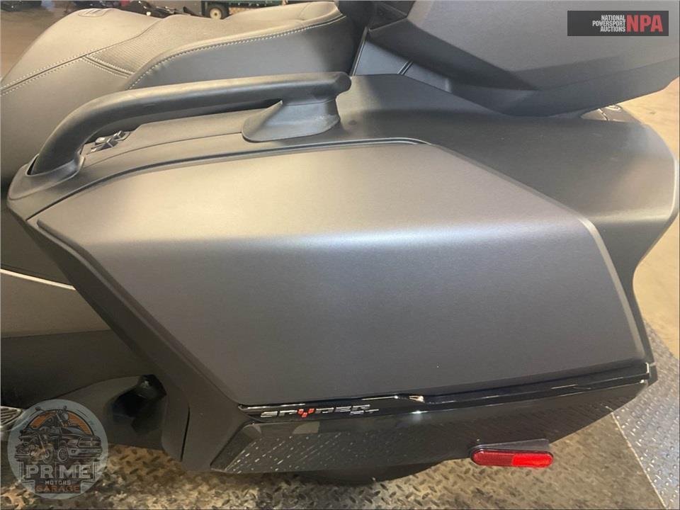 2025 Can-Am SPYDER RT LIMITED CARBON BLACK — фото 13