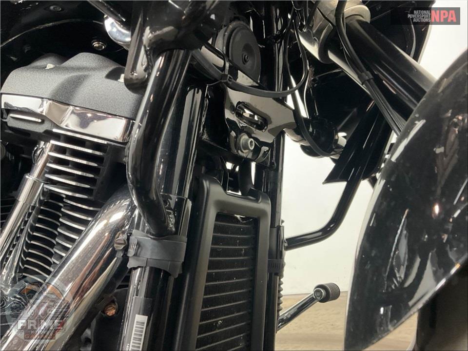 2019 Harley-Davidson FLSB SPORT GLIDE — фото 11