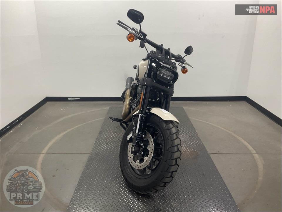 2022 Harley-Davidson FXFBS FAT BOB 114 — фото 2